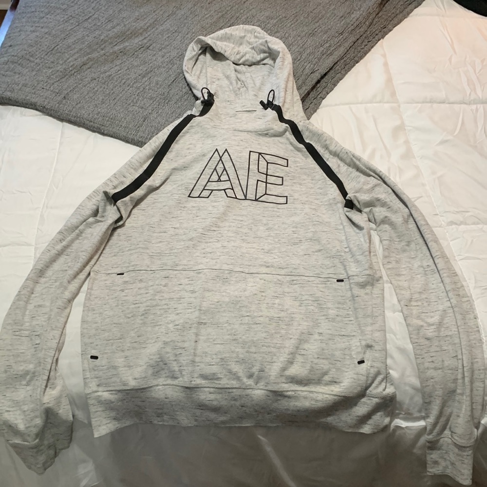 Thin cotton American eagle hoodie.